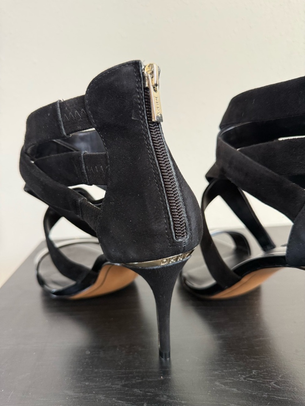 DKNY Iggi Black Strappy Heels Size 10 NIB Patent Toe Stiletto Sandals - Picture 11 of 13